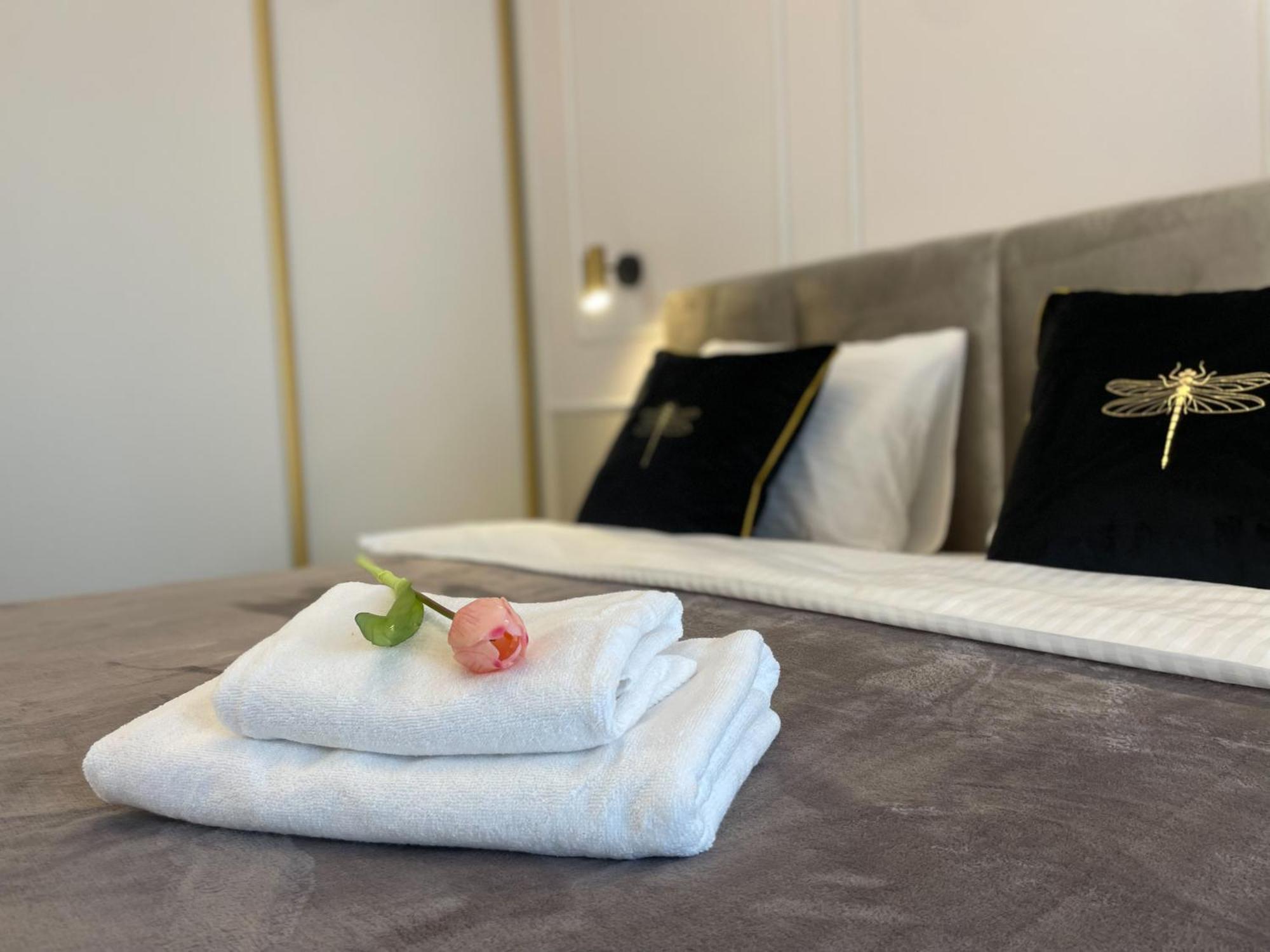 Urban Apartments Luxury Opolska 10 No 29, Free Garage, Self Check-In Katowice Esterno foto